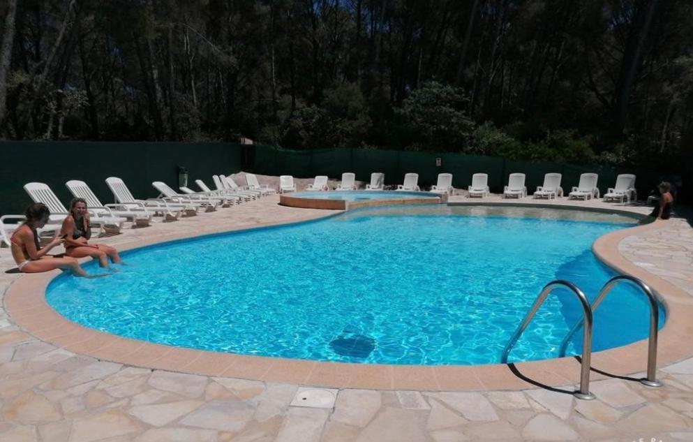 Charmant studio clim pinède 1 min de la mer Sanary-sur-Mer Extérieur photo
